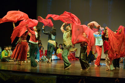 Wonderful Beast production of Little Red Chunni. Photo: Vipul Sangoi www.raindesign.info